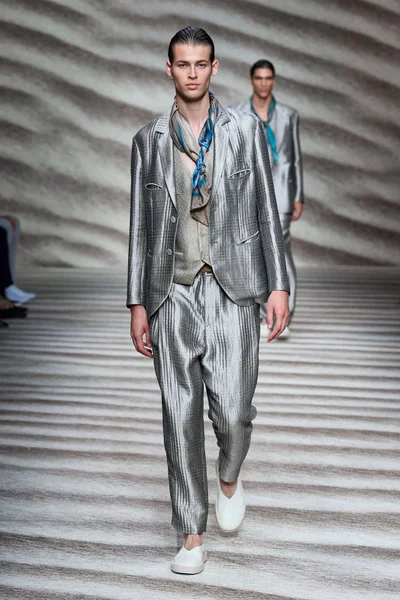 Look 58